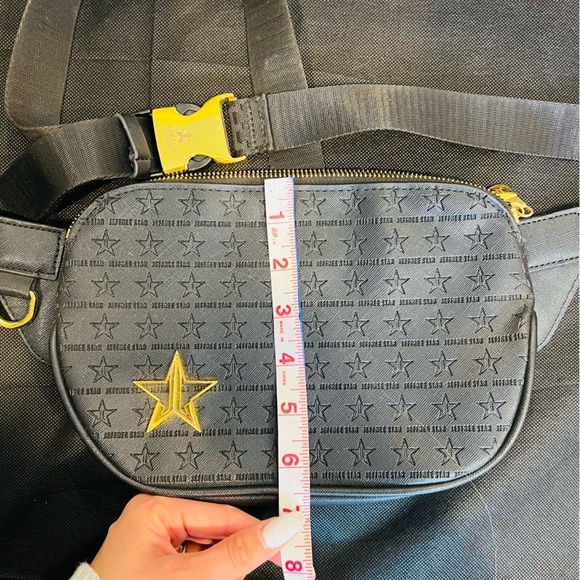 🔥Jeffree Start Fanny Bag🔥 - Picture 8 of 9